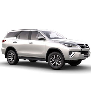 Toyota Innova car rent